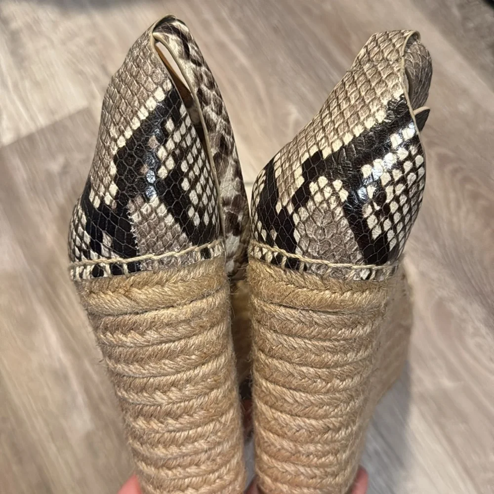 NEW! Tory Burch Warm Roccia Snakeskin Selby Wedge Espadrille Sandals - Size 8.5🚀